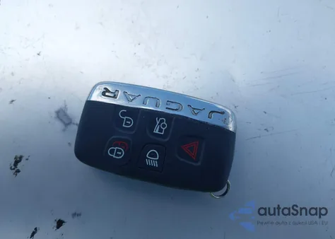 2017 Jaguar Xe 25T Premium из США, поврежденный, VIN SAJAD4BGXHA965837